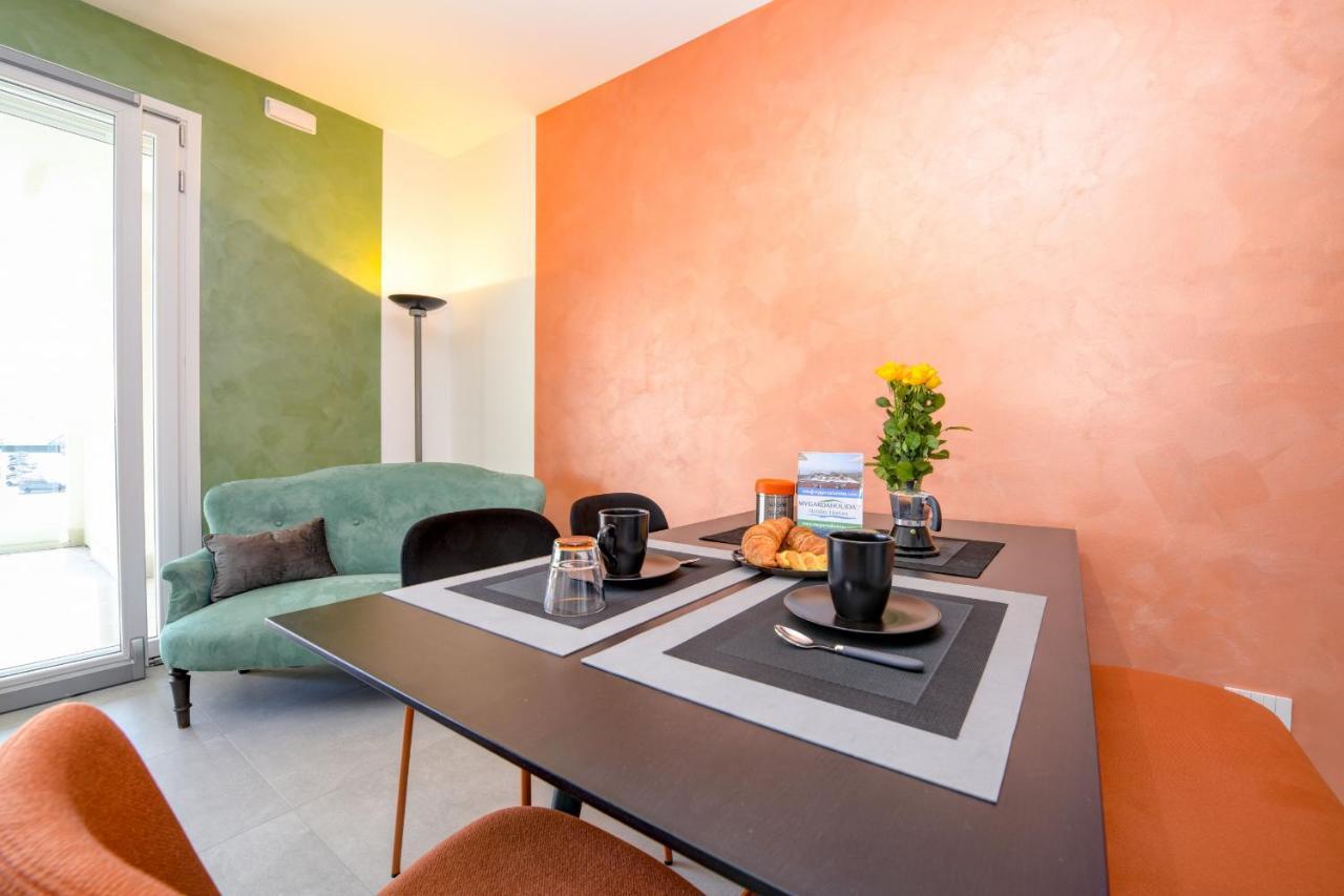 Opalia Residence - Garda Lake Lifestyle Apartment Peschiera del Garda Exterior foto